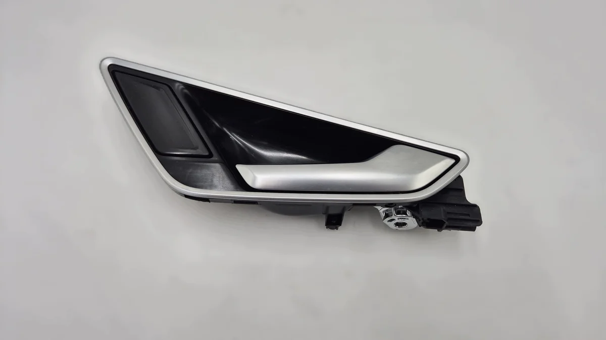 Innerdörrhandtag Höger Audi 81A837020