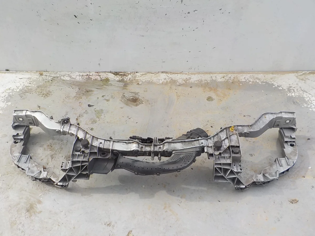 Ford Focus III Front Reinforcement Bar Used