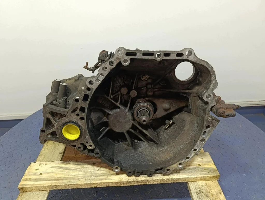 Toyota Avensis T25 2.0 VVTi Manual Gearbox