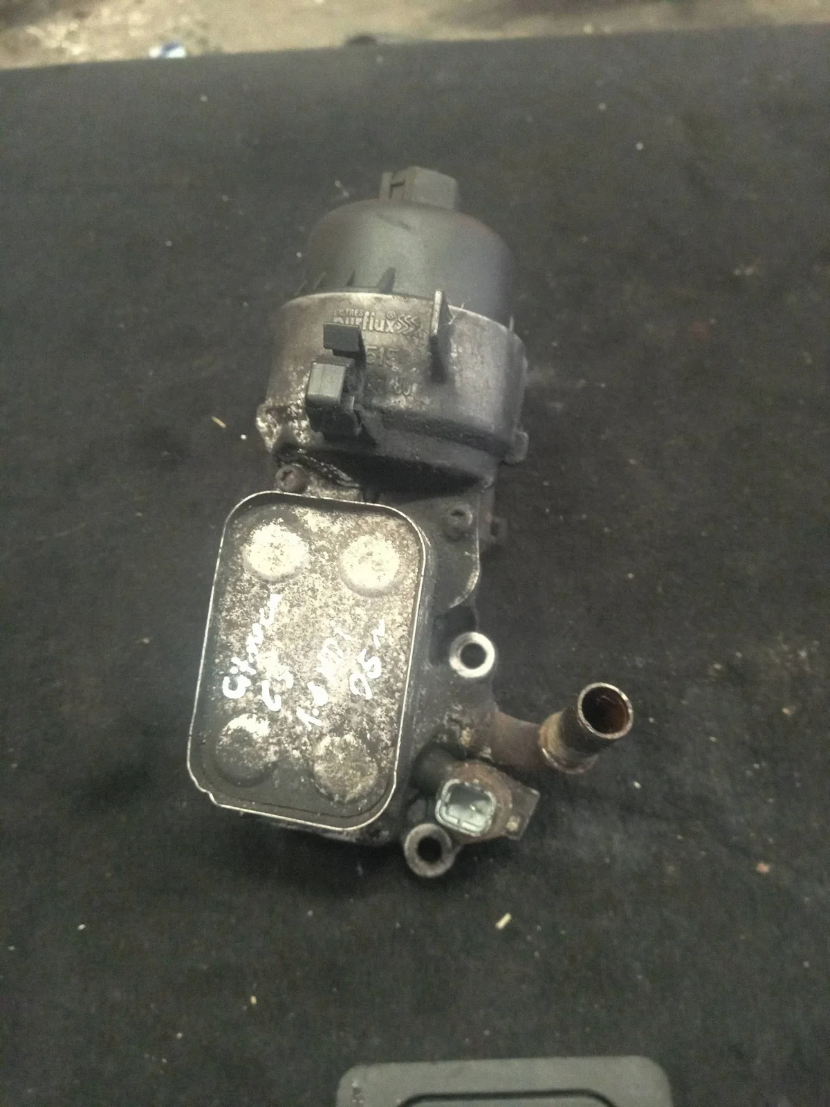 Ölfiltergehäuse Citroen C5 IIQ10273 image 3
