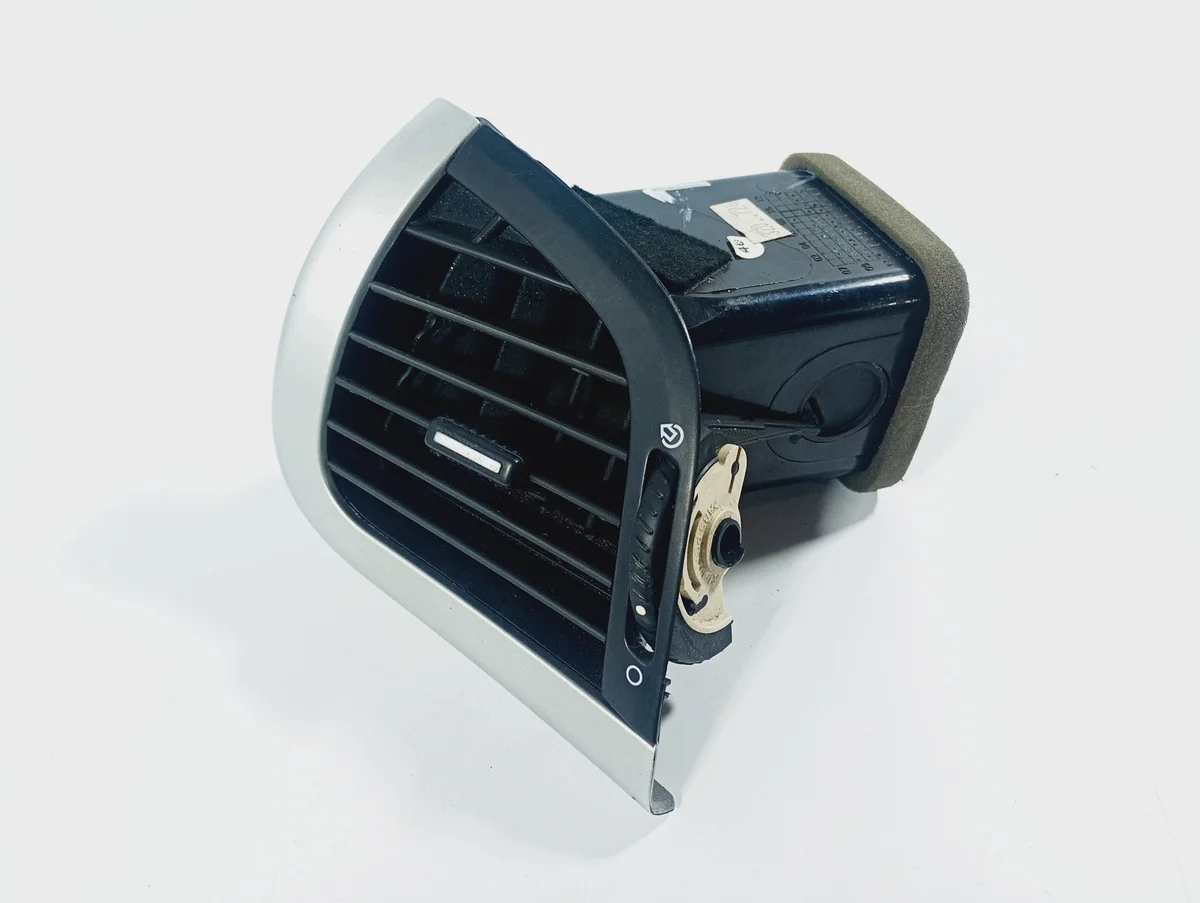 Grelha de ventilação Peugeot 206 PLUS 09-12 image 3
