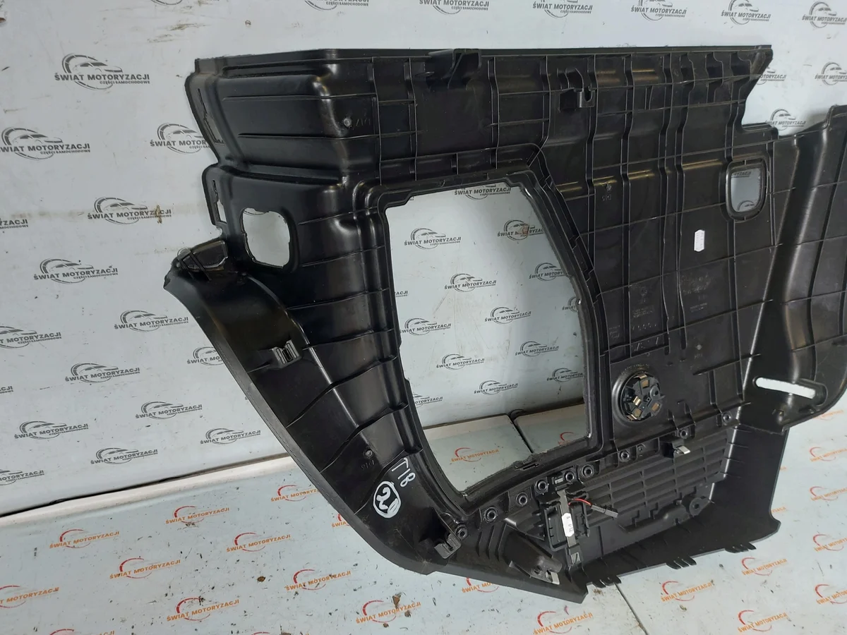 Audi A3 8V 1.4 TSI Panneau Coffre Gauche image 7