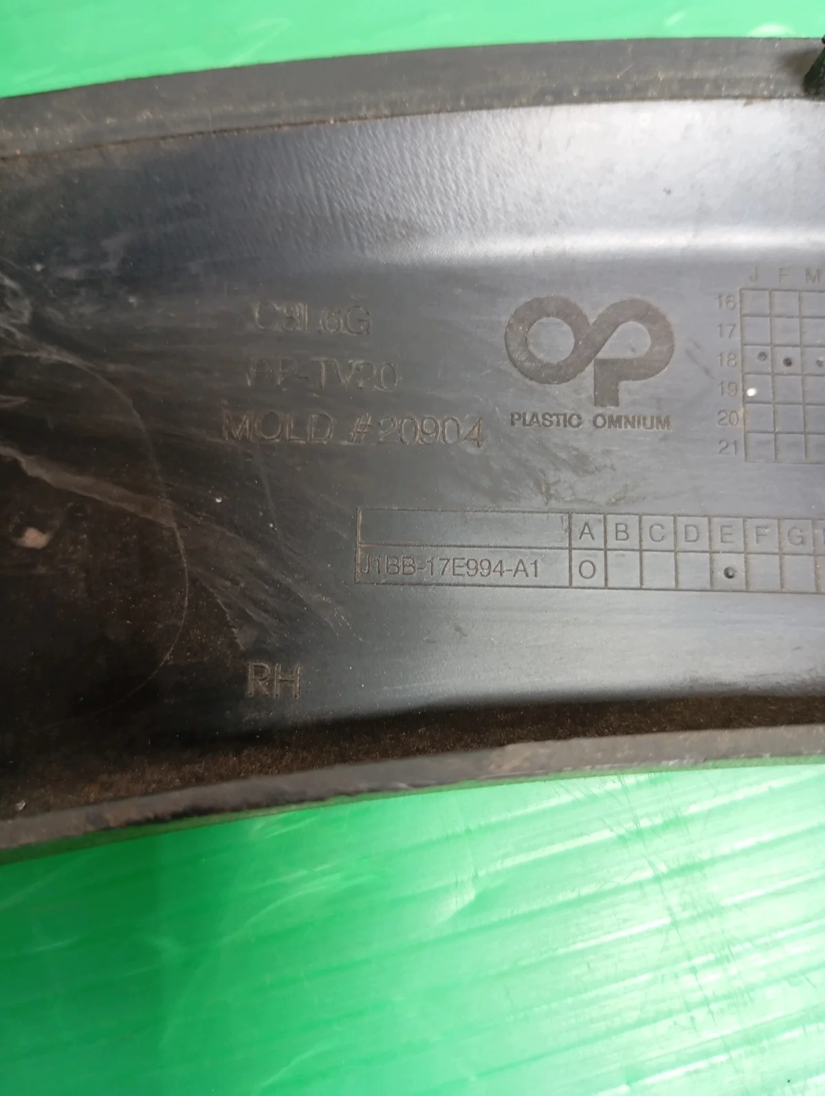 Ford Fiesta MK8 17- J1BB17E994A1 - Moldura image 7