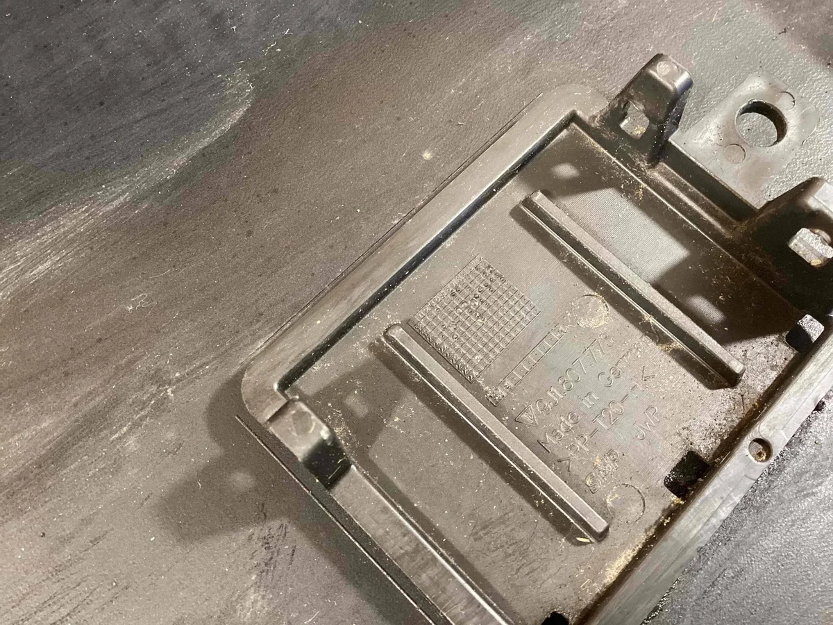 Spoiler Traseiro Porsche Taycan 9J1 Usado image 8