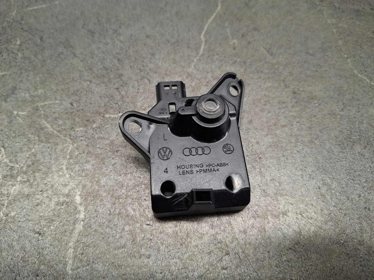Kamera linke Spiegel VW Passat B9 3J1945301