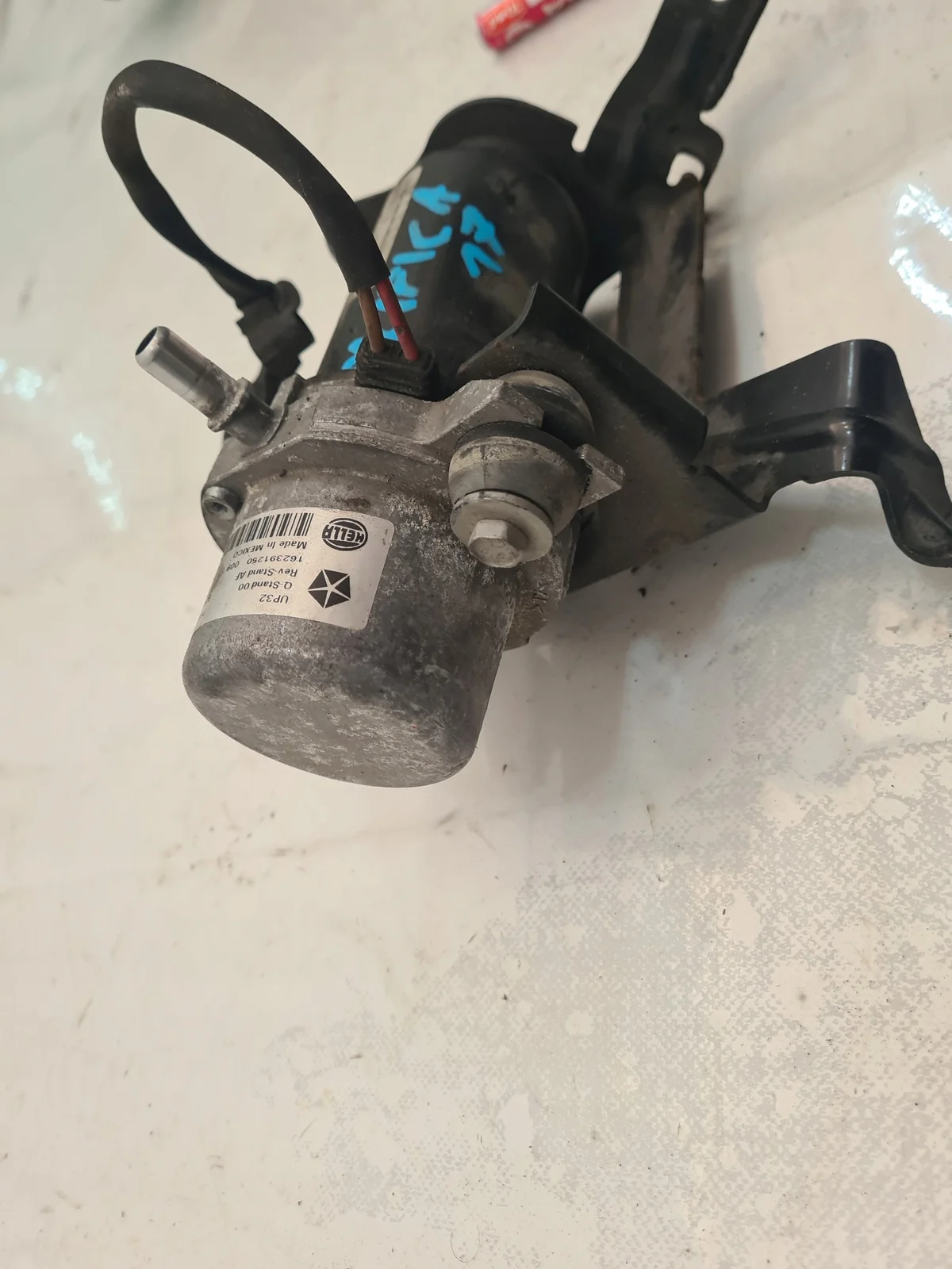 Chrysler Pacifica 17- Unterdruckpumpe 4843751-16 image 4