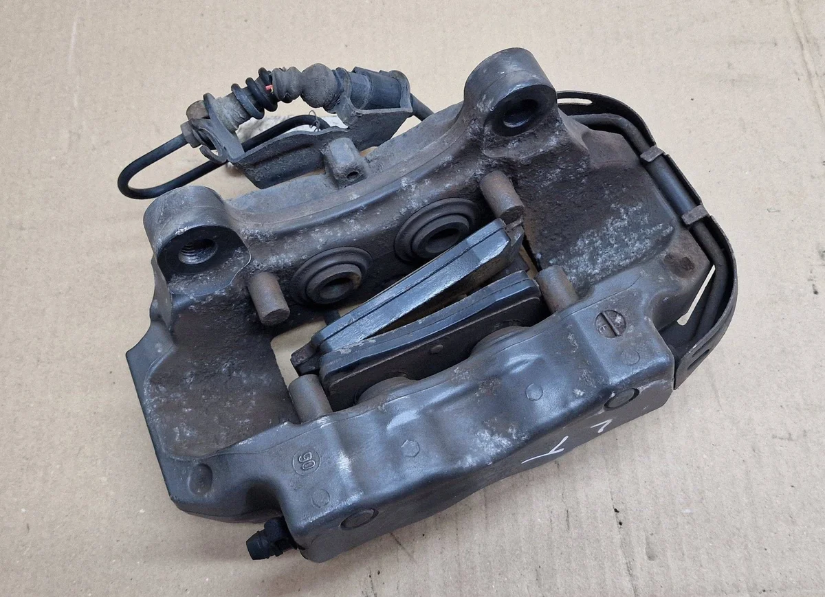 Remklauw links achter Audi Q7 4L gebruikt image 4