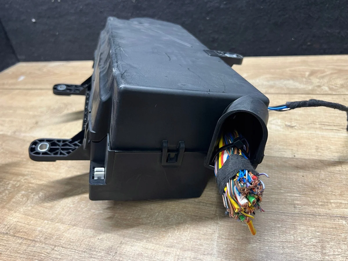 BSI Module Jaguar F-Pace X761 HK83-14A067-FA image 3