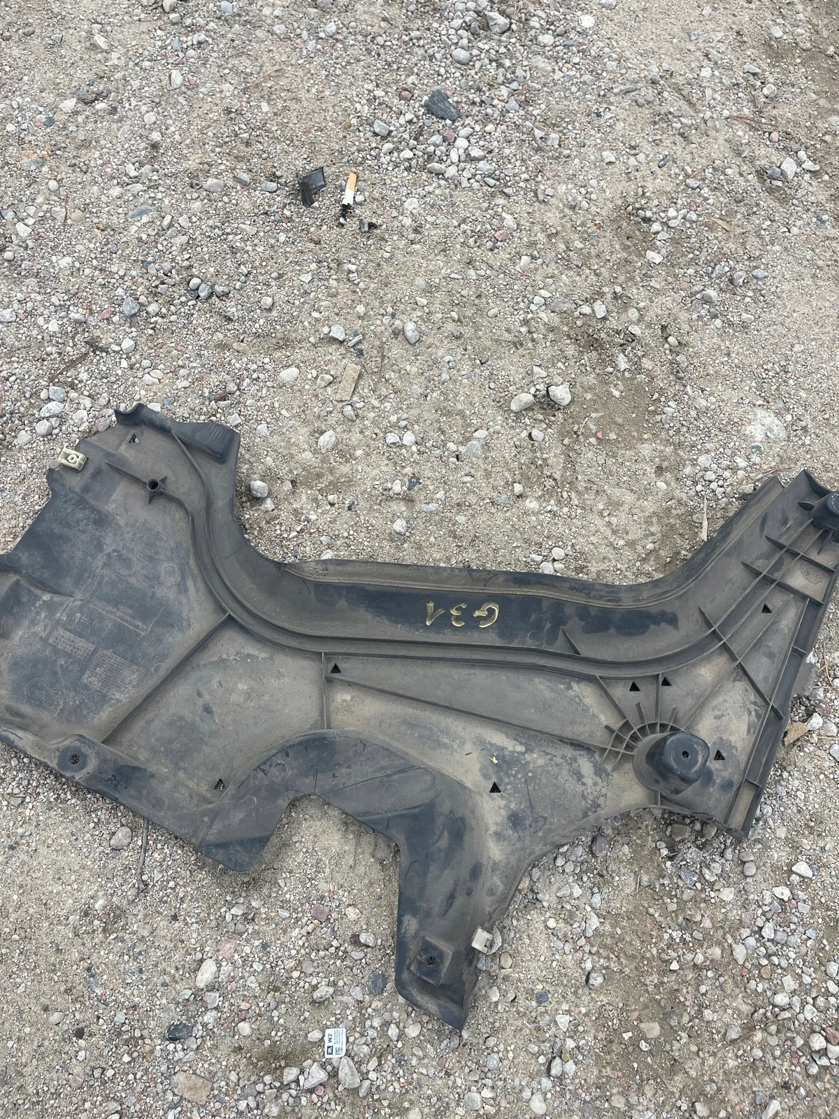 Placa Bajo Chasis Izquierda BMW 5 G31 OEM
