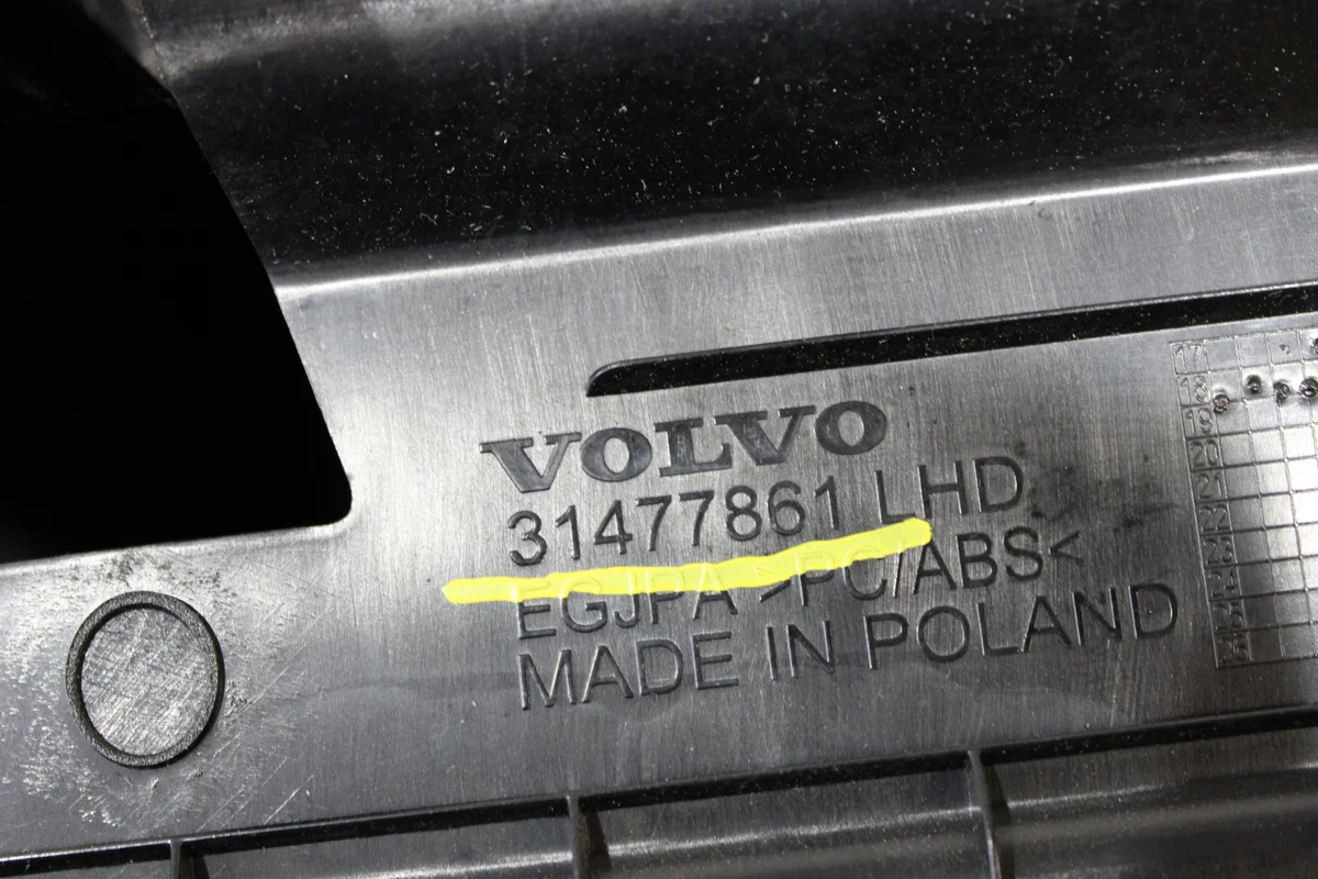 Opbergvak Console Volvo S60 V60 III 31477861 image 3