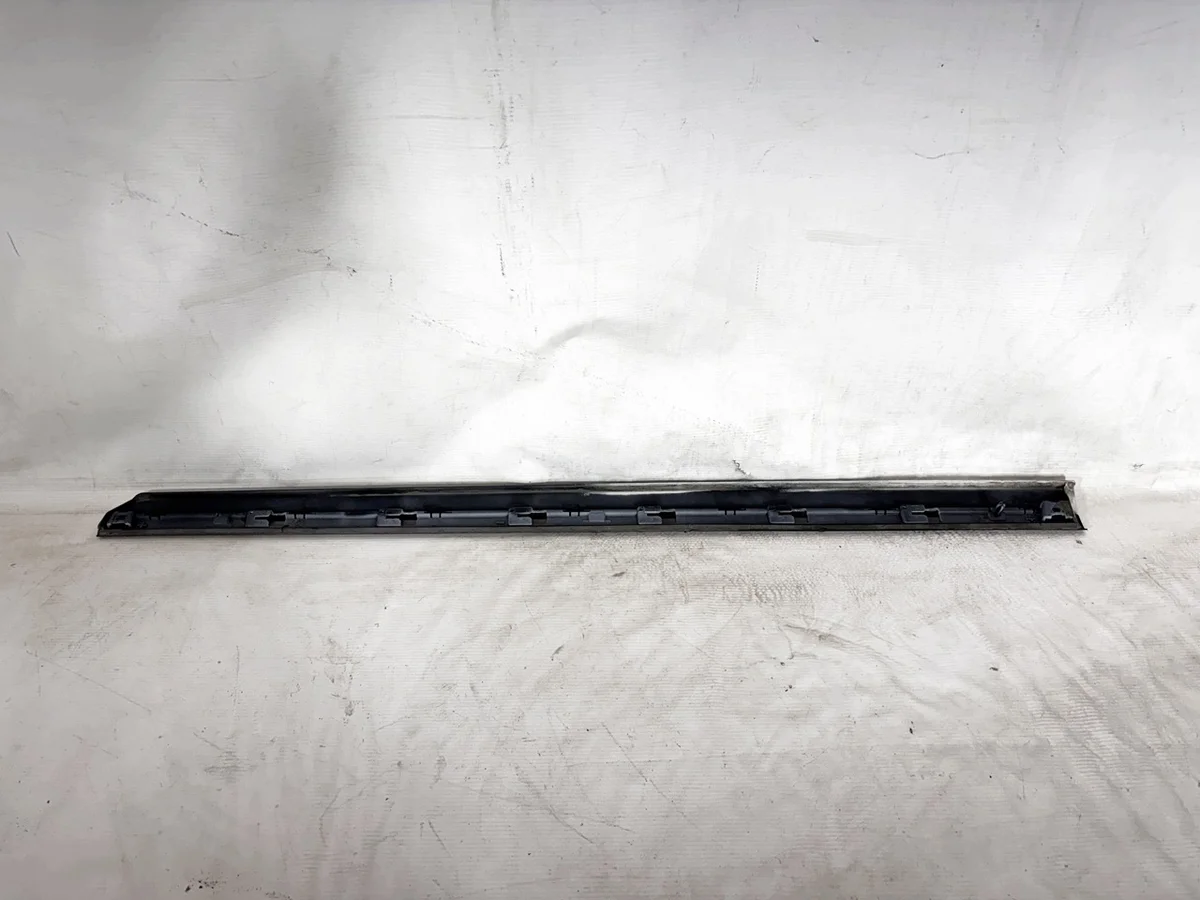 VW Passat B8 3G0 Leiste Tür Links Vorne image 9