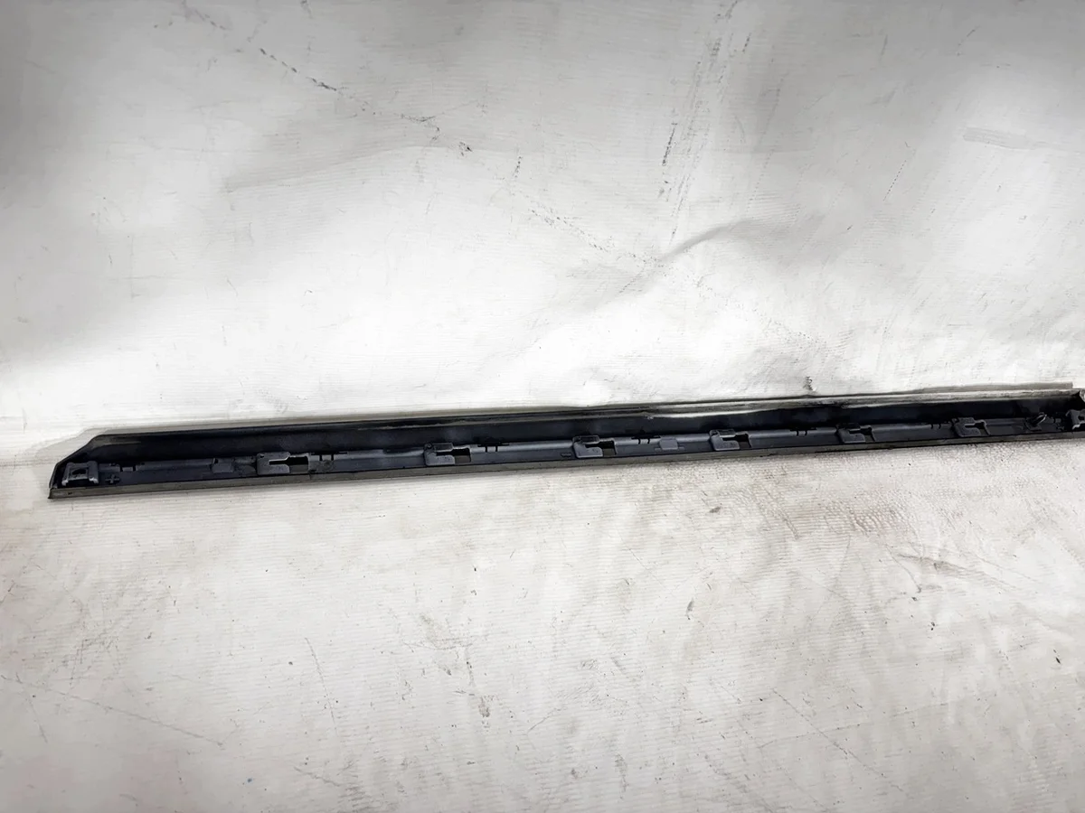 VW Passat B8 3G0 Leiste Tür Links Vorne image 10