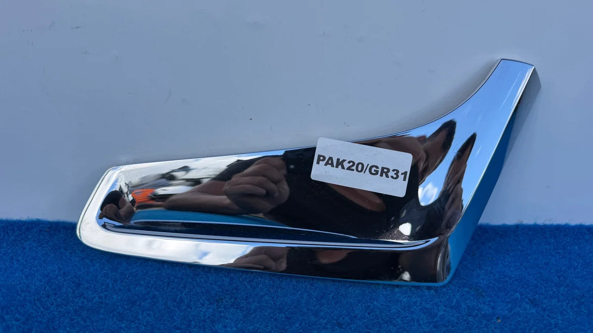 BMW 7 G11 G12 M-paketti vasen listalevy