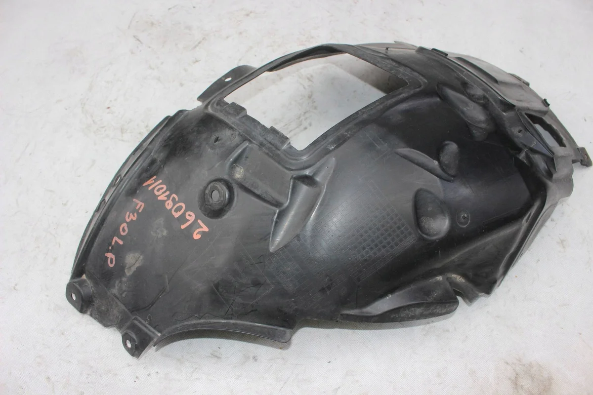 BMW 3 F30 F31 Front Left Wheel Arch OEM 7260725