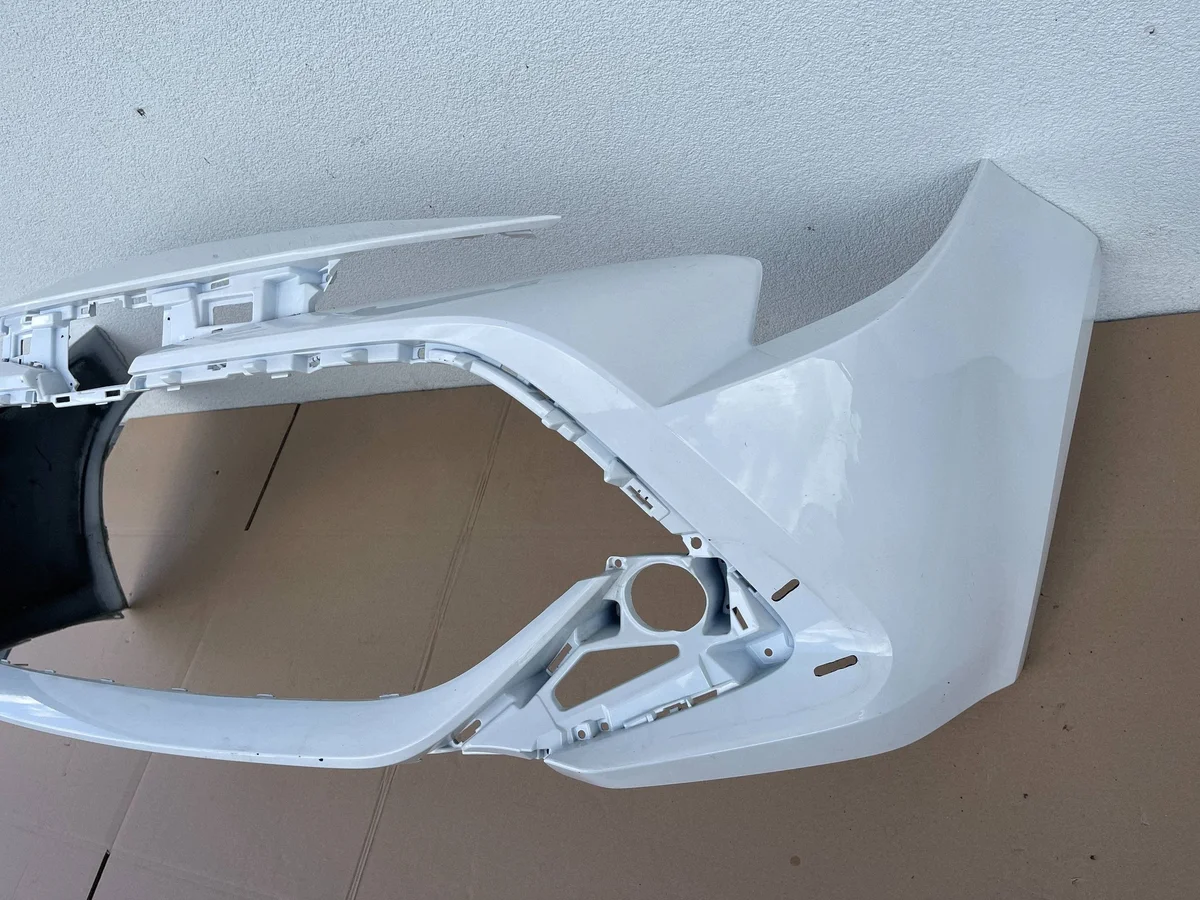 Front Bumper Toyota Corolla E21 Used image 6