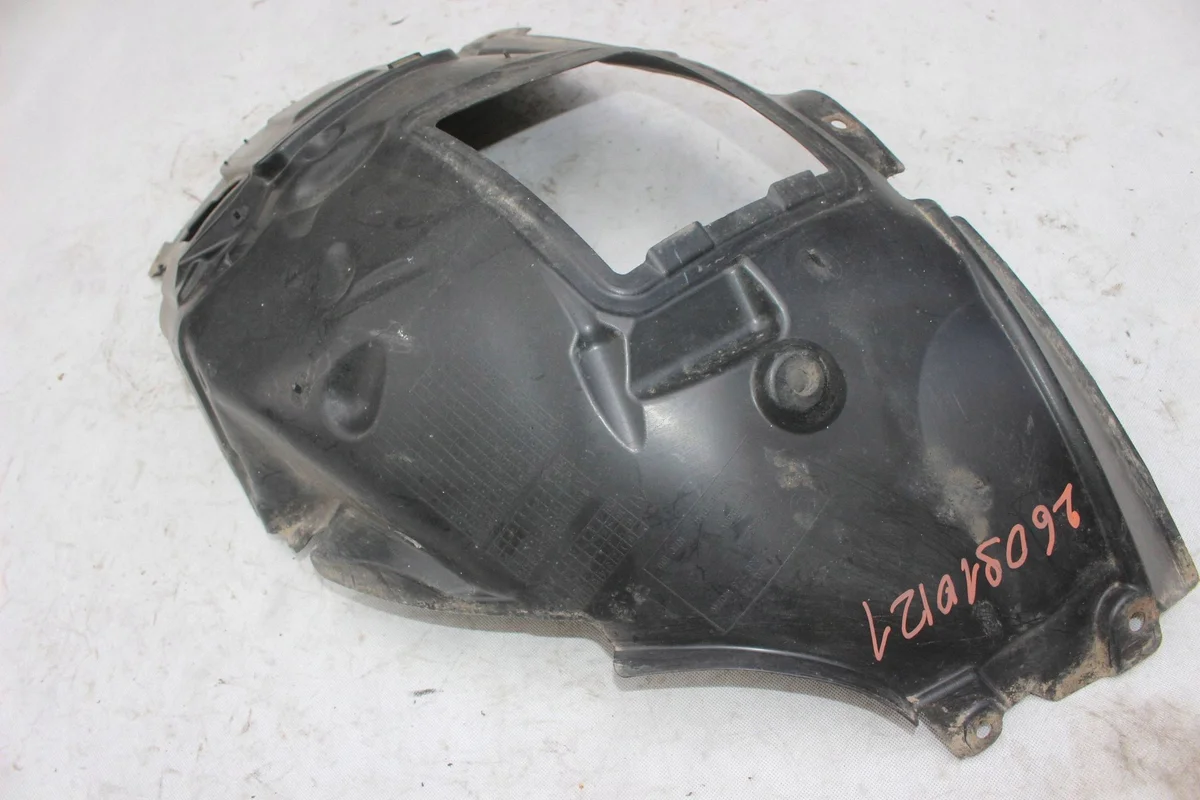 BMW 3 F30 F31 Front Right Wheel Arch OEM 7260726