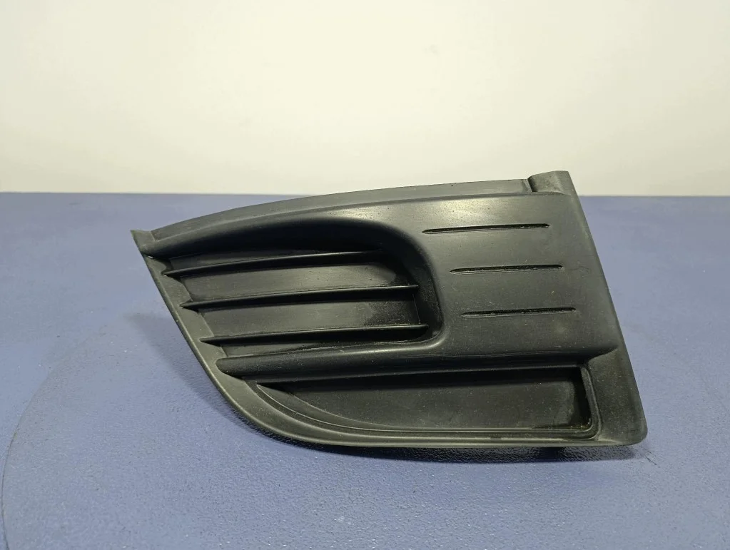 Citroen C4 Picasso Grill Vänster Fram 9680403777