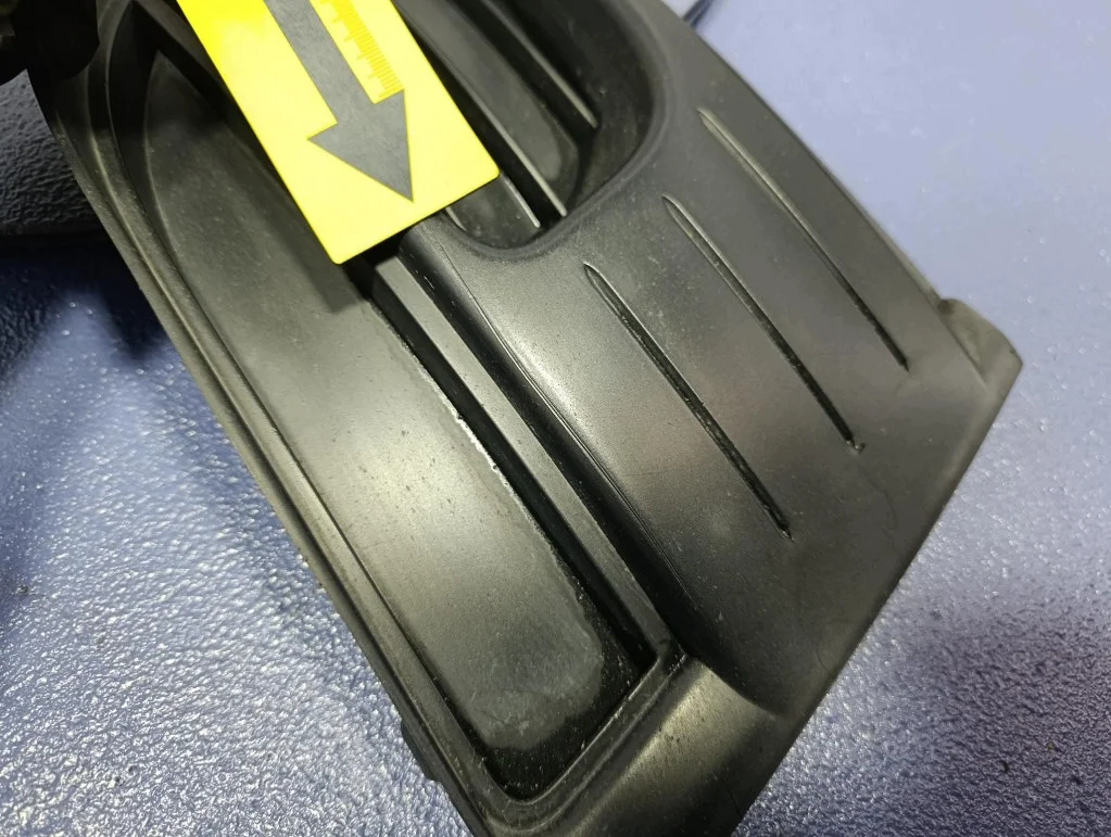 Citroen C4 Picasso I 06-13 Lüftung Links vorne image 9