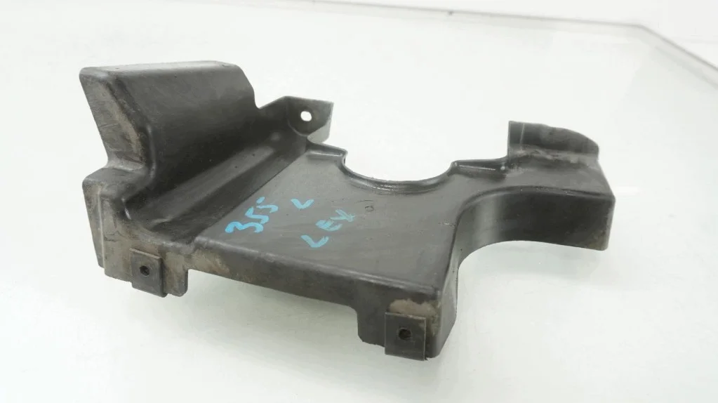Lexus IS III 300h 2.5 Ansaugrohr Luft links image 4