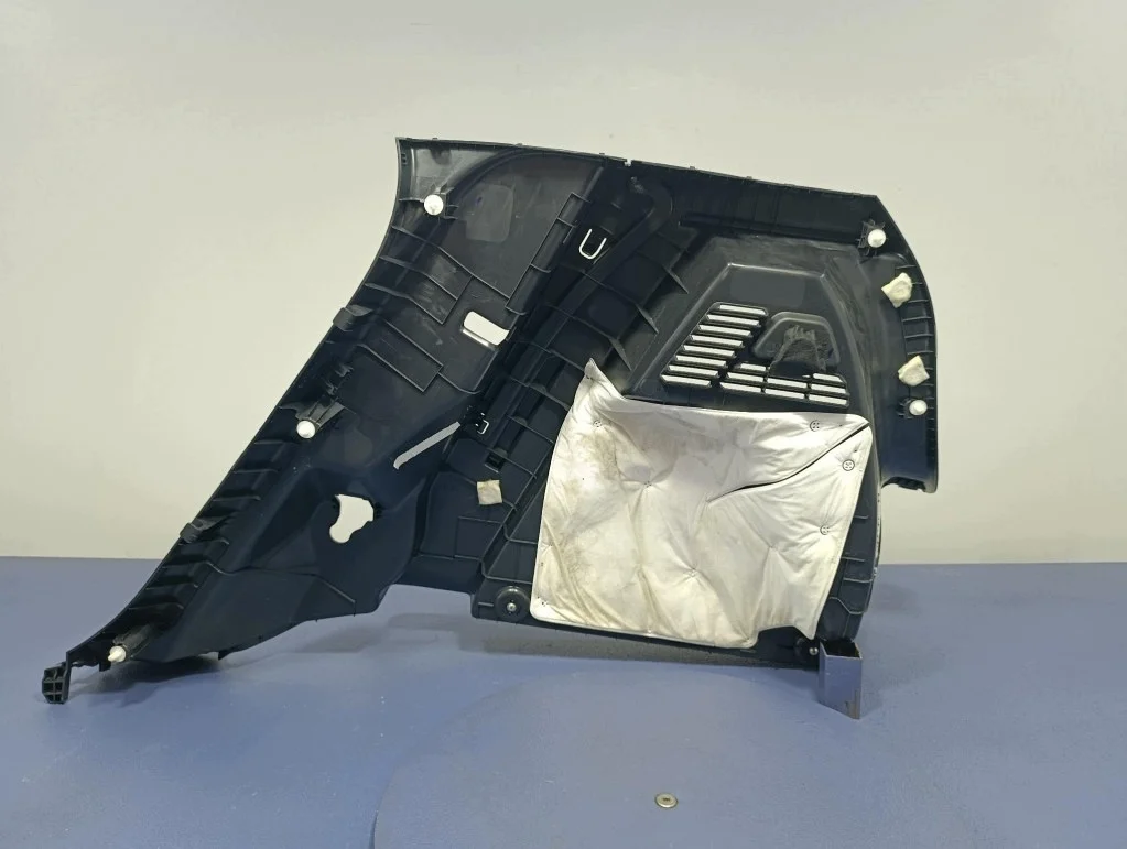 Hyundai I20 III 20-23 Seitenverkleidung Kofferraum Links image 8