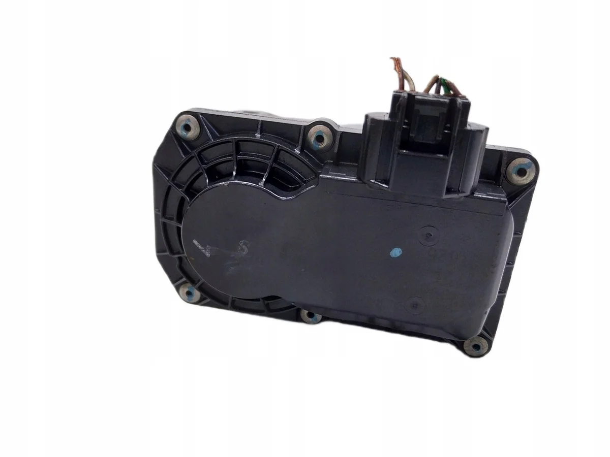 Renault Clio IV 2014 Cuerpo de aceleración 8200568712D image 3
