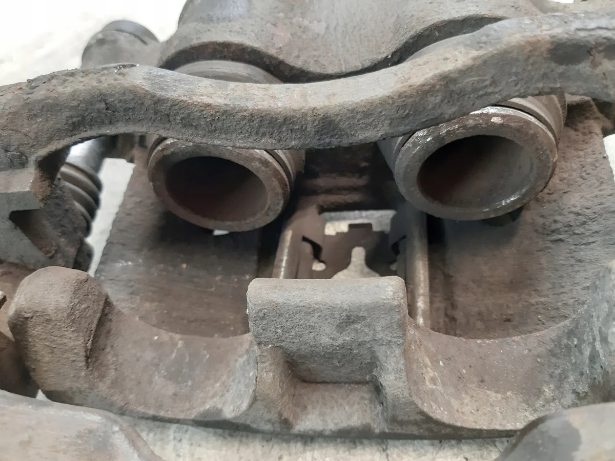 Brake Caliper Left Rear Twin ATE9601 image 9