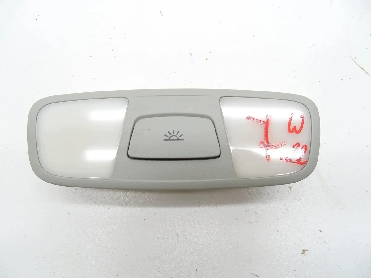 Lampe intérieure Audi A3 8V 8V0947111