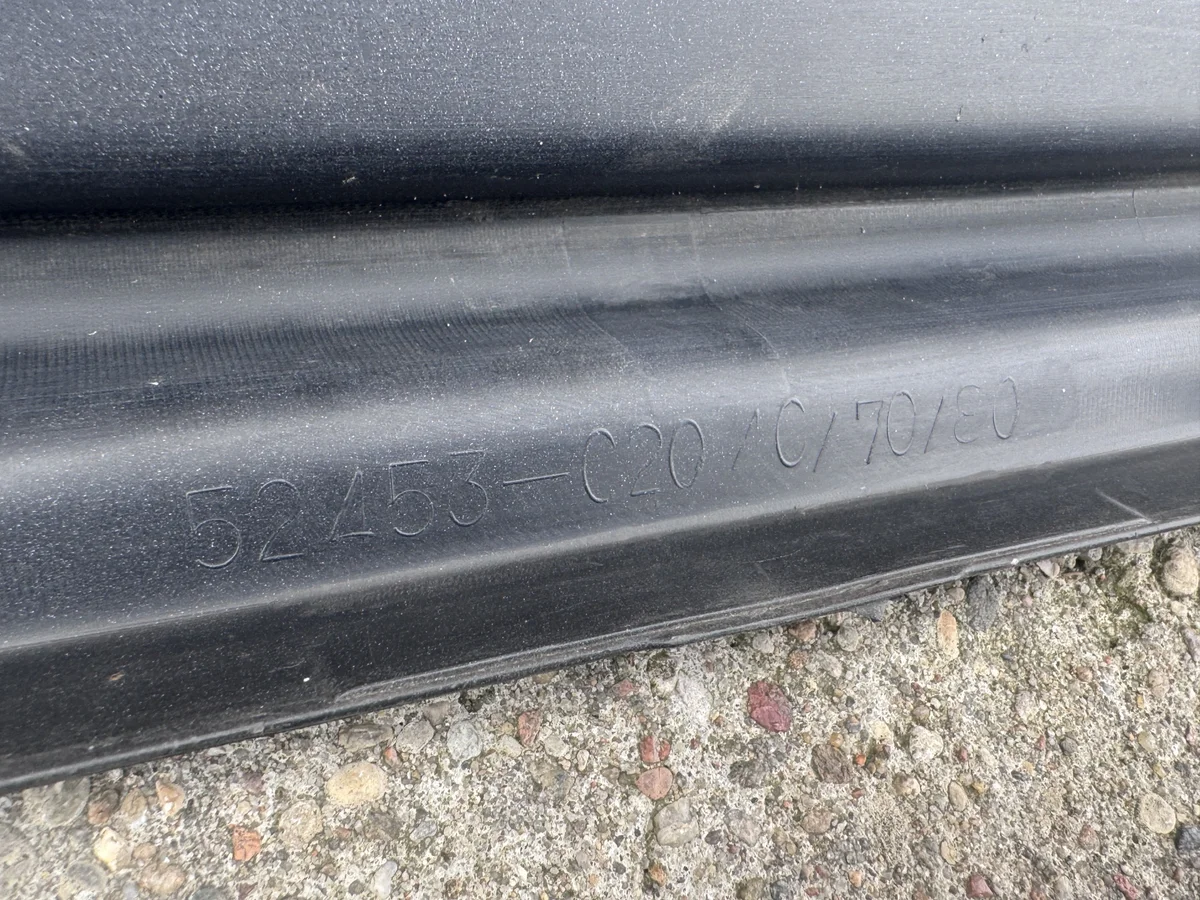 Toyota Auris II Spoiler Para-choques Traseiro Usado image 8