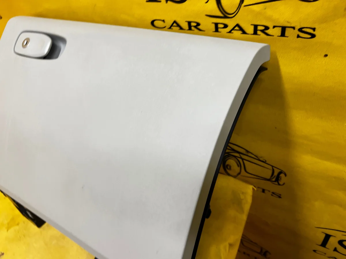 Volvo S90 V90 II Handschuhfach Rechts OE 31688713 image 5