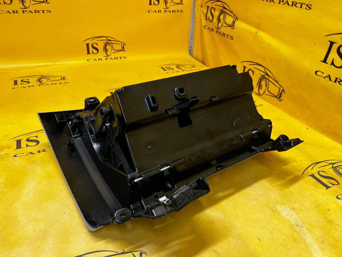 Volvo S90 V90 II Handschuhfach Rechts OE 31688713 image 7