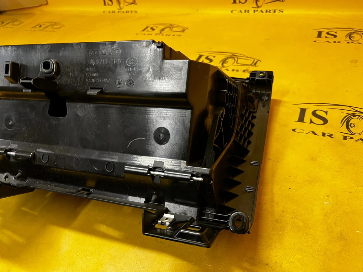 Volvo S90 V90 II Handschuhfach Rechts OE 31688713 image 8