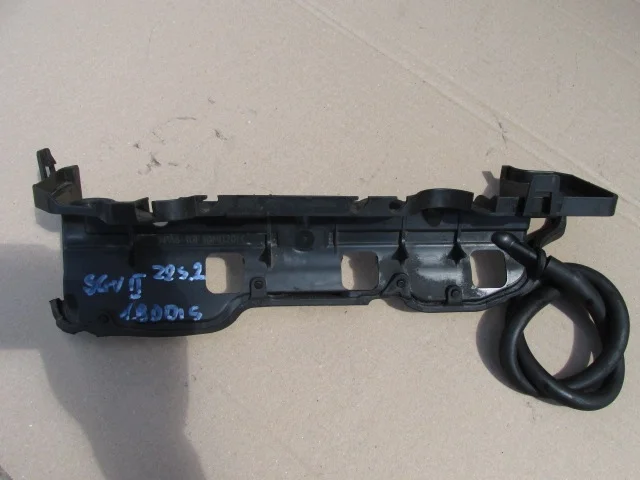 Suzuki Grand Vitara Injector Rail Cover 8200368043 image 4