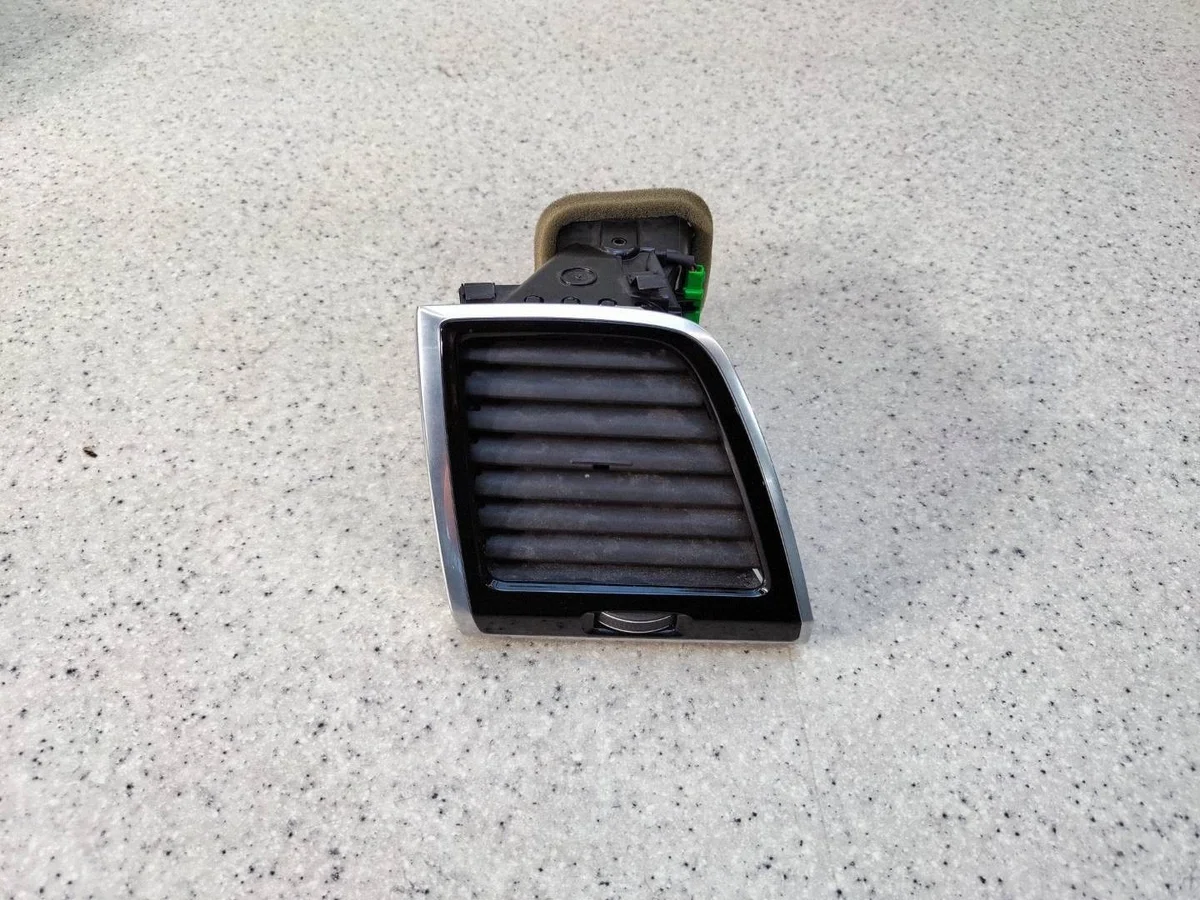 Grelha Ventilação Volvo XC90 II Usada