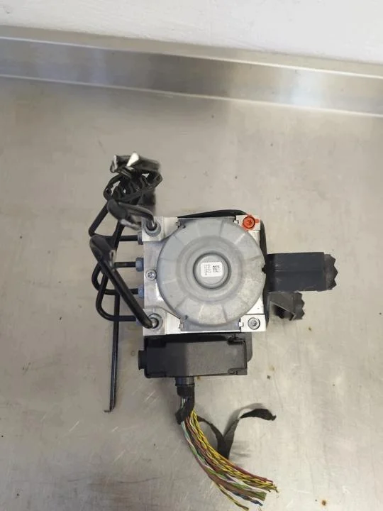 Modulo ABS BMW 1 2014 Usato 34516881172
