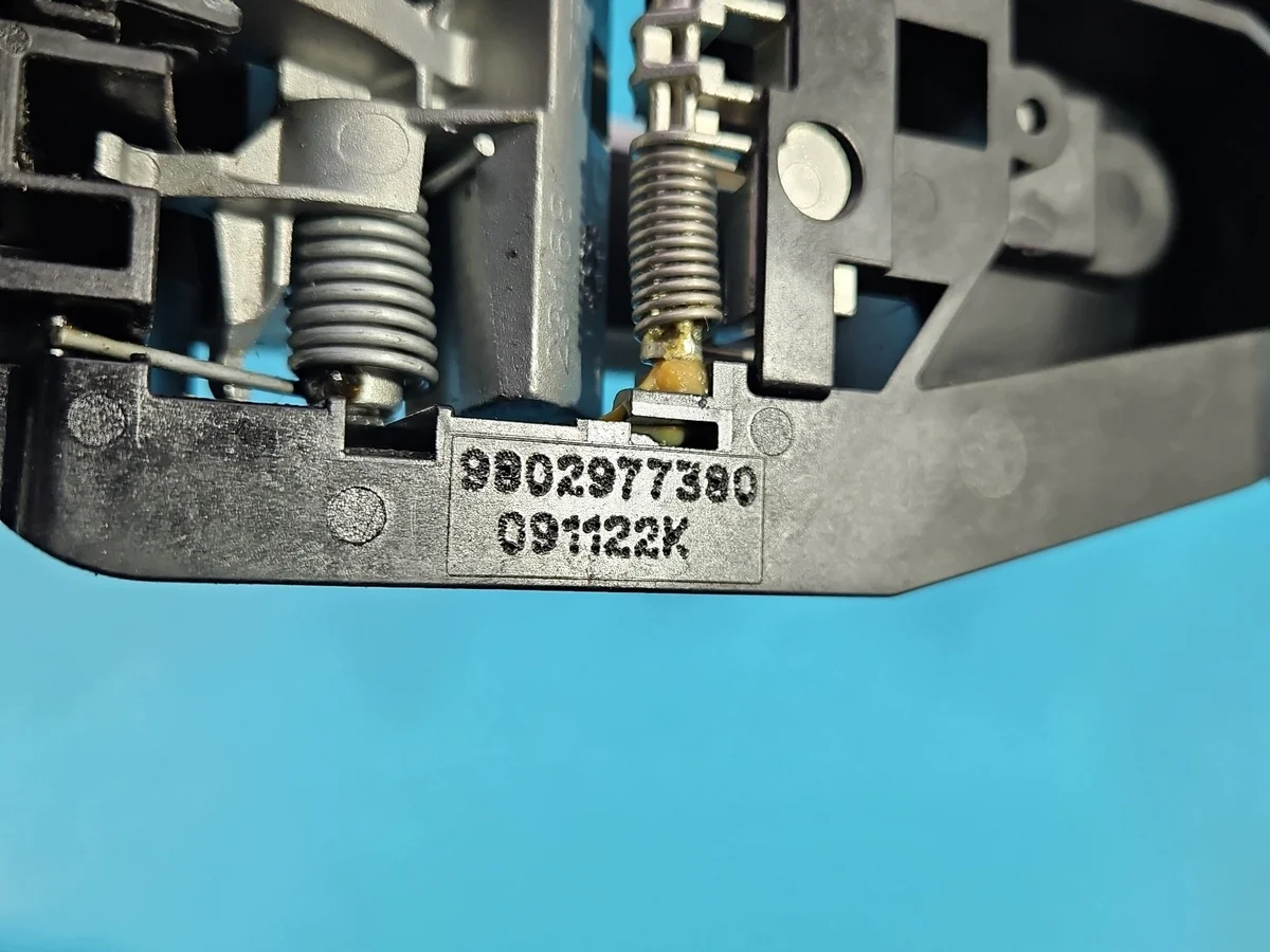 Griff Tür Hinten Links Opel Corsa F 9802977380 image 4