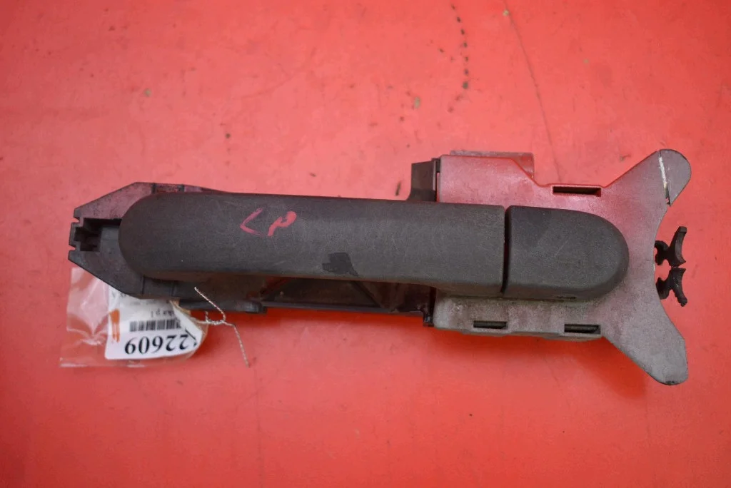 Türgriff Links Vorne Nissan Micra K12 02-07
