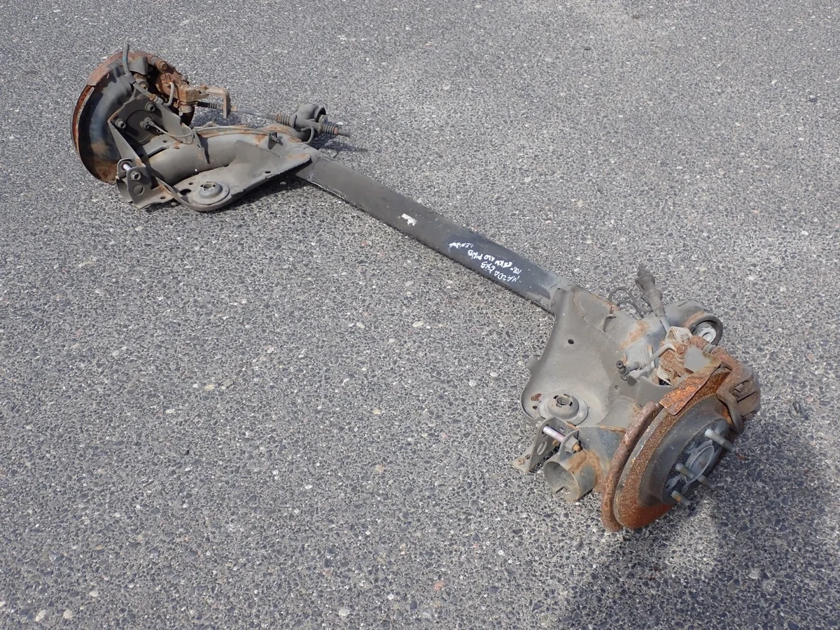 Viga Eje Suspensión Trasera Mazda CX-3 ROZ74747475