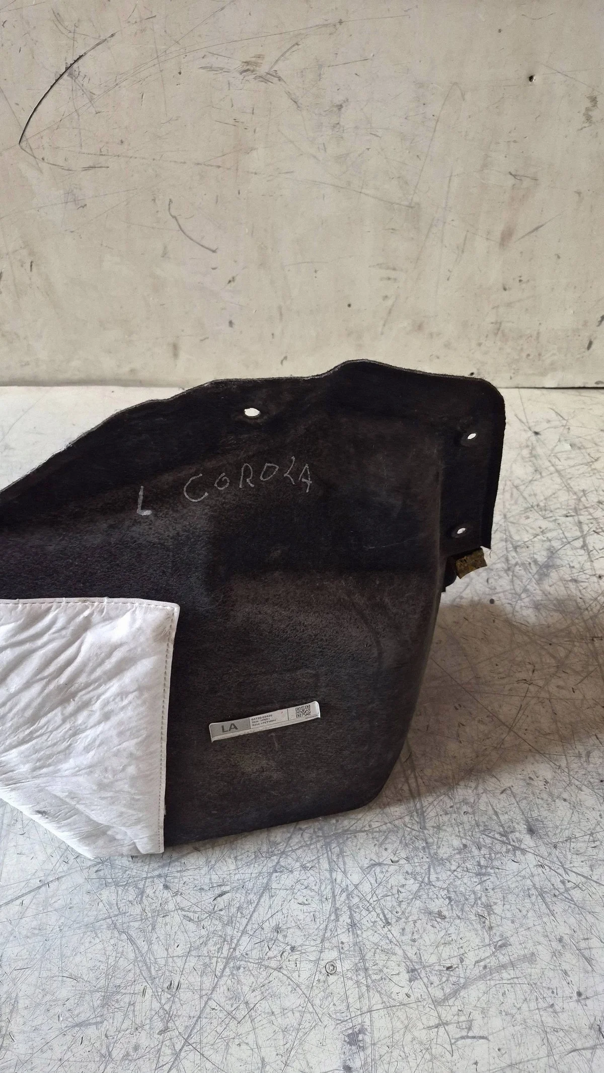 Cubierta bajo motor Toyota Corolla E21 6472002420 image 7