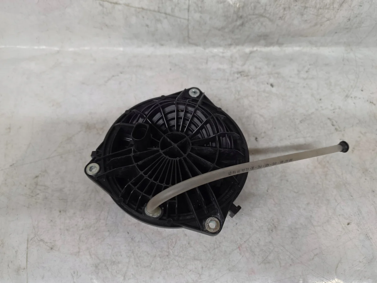 Bagkluckehandtag VW Passat B8 510827469F image 7