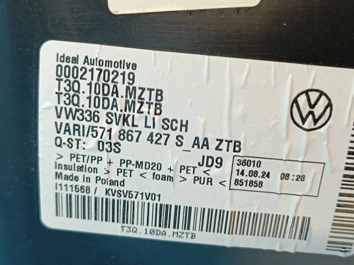 VW Tiguan 3 Seitenverkleidung Kofferraum Links image 10
