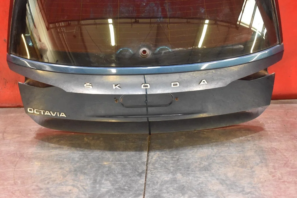 Heckklappe Skoda Octavia IV Kombi LW5Q image 3