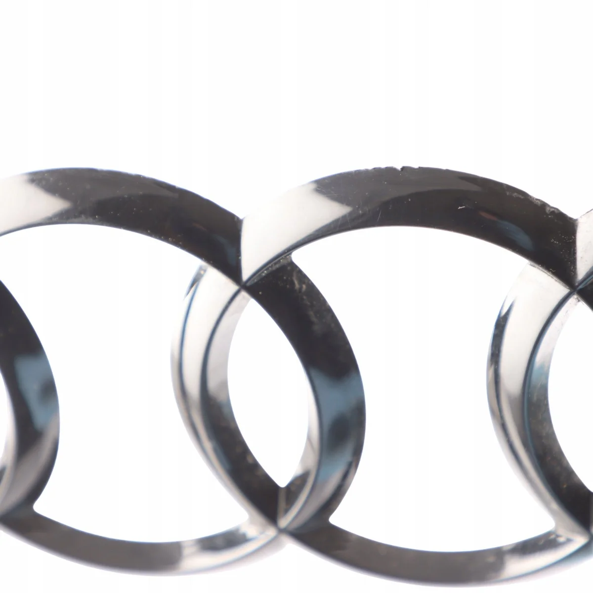Emblema Audi TT 8J Cromado Trasero Usado image 8