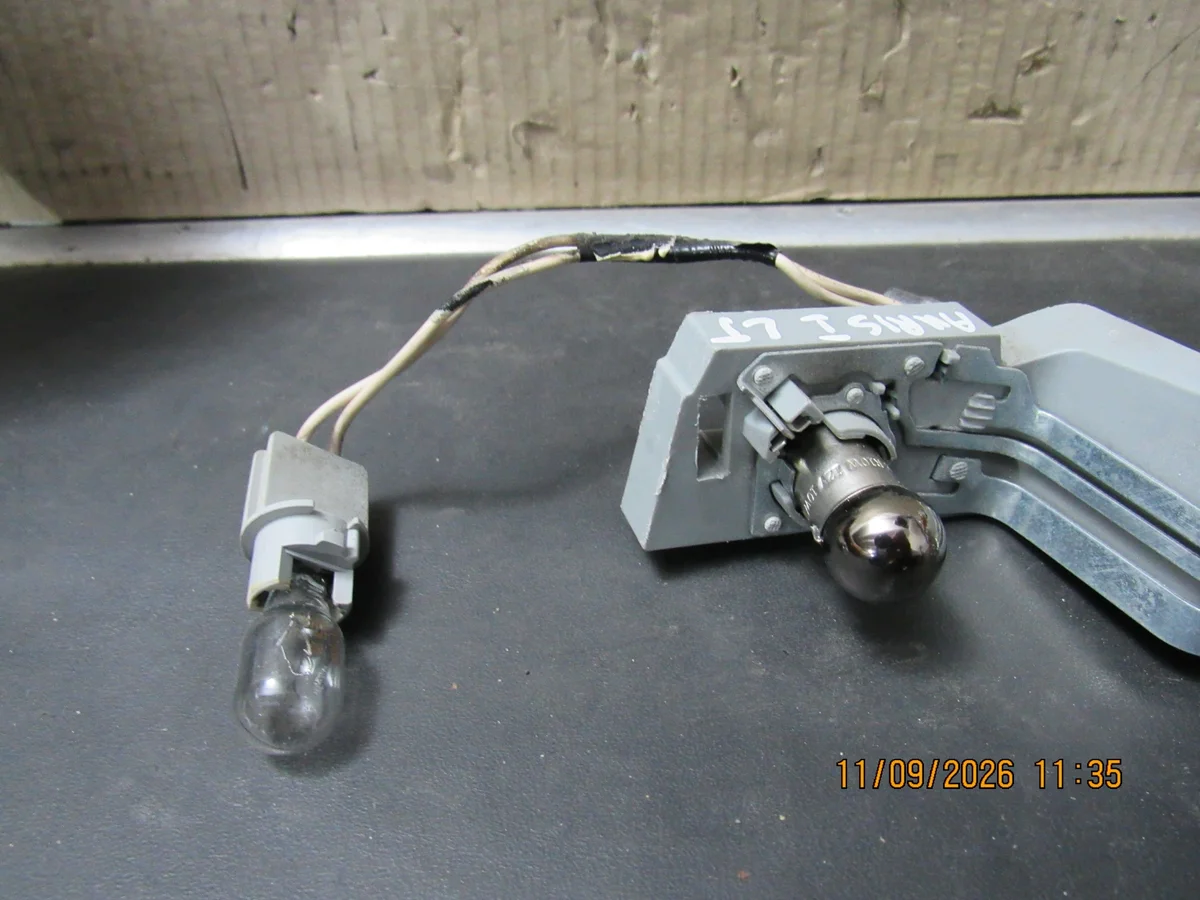 Rückleuchteneinsatz Links Hinten Auris I image 4
