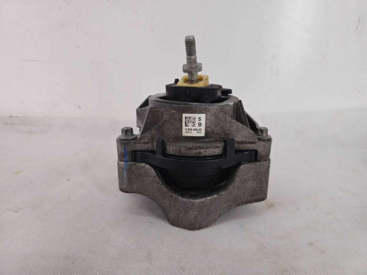 BMW F20 F30 Moottorin Tuki Käytetty OEM B03873749