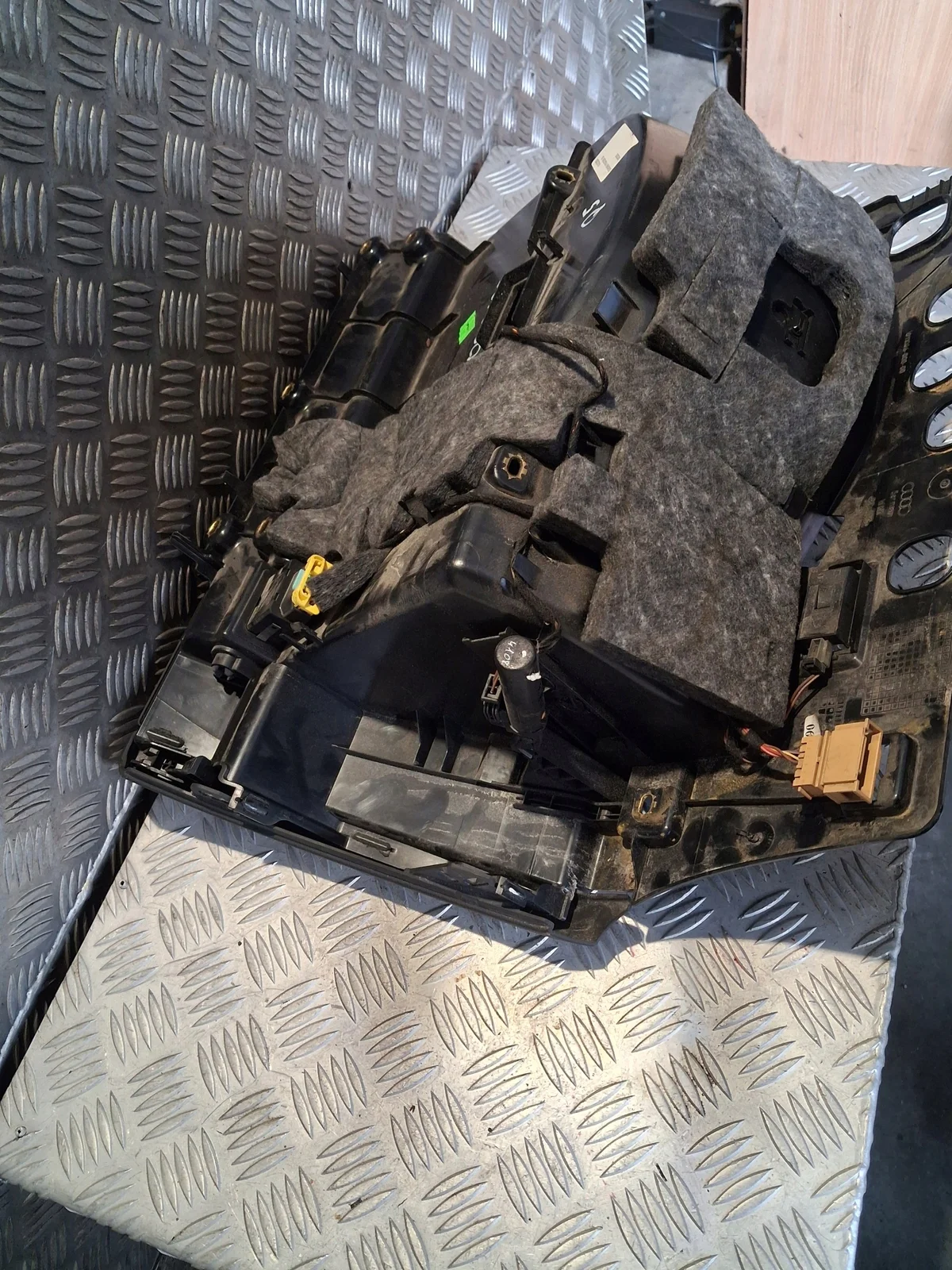 Compartimento consola Audi Q5 8R Negro OEM image 8