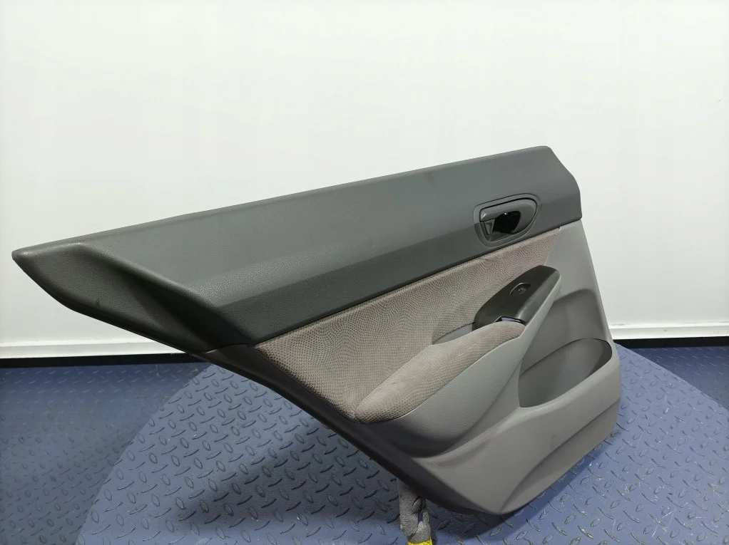 Honda Civic VIII Sedan Türverkleidung Links Hinten image 3
