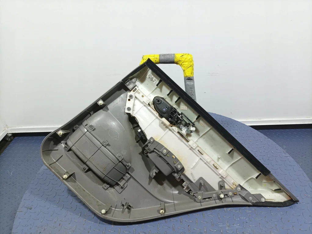Honda Civic VIII Sedan Türverkleidung Links Hinten image 5
