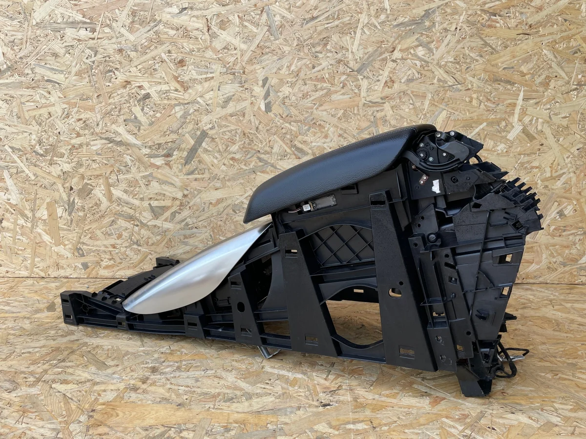 Mercedes Classe R W251 Console Centrale Accoudoir image 8