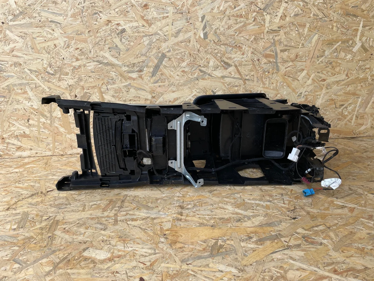 Mercedes Classe R W251 Console Centrale Accoudoir image 10