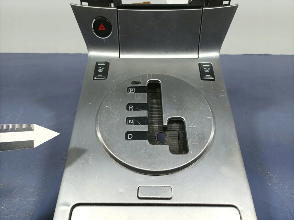 Console centrale Infiniti FX I 03-08 image 4